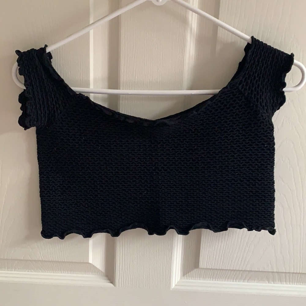 Black crop top
